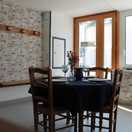 Maison Renovee Atoue Loc Villa Fresnay-sur-Sarthe ภายนอก รูปภาพ