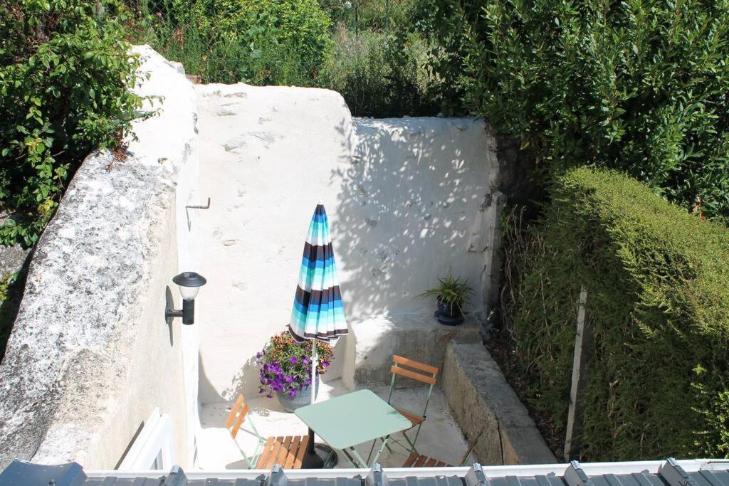 Maison Renovee Atoue Loc Villa Fresnay-sur-Sarthe ภายนอก รูปภาพ
