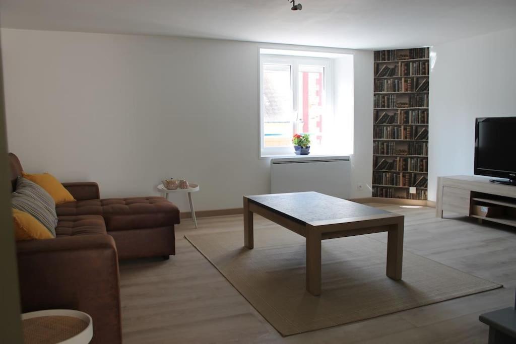 Maison Renovee Atoue Loc Villa Fresnay-sur-Sarthe ภายนอก รูปภาพ